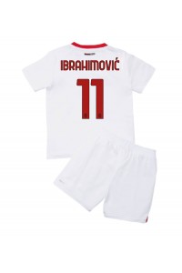 AC Milan Zlatan Ibrahimovic #11 Babyklær Borte Fotballdrakt til barn 2022-23 Korte ermer (+ Korte bukser)